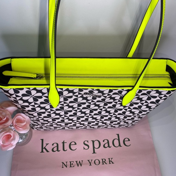 ♠️🌟Kate Spade🌟♠️Hollie Geo Clover Large Tote - Picture 4 of 8